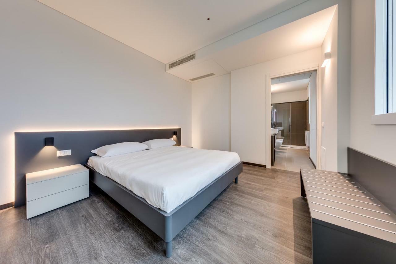 Sky Tower Suite Mestre Exterior photo
